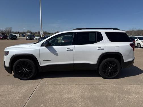 2023 GMC Acadia AWD SLT