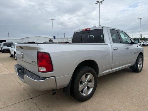 Bright Silver Metallic Clearcoat 2016 RAM 1500 SLT