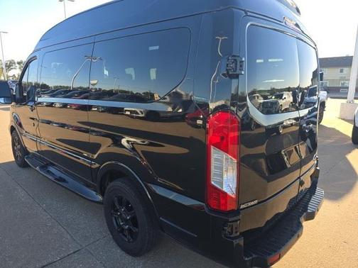 2017 Ford Transit-150 XLT