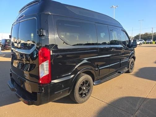 2017 Ford Transit-150 XLT