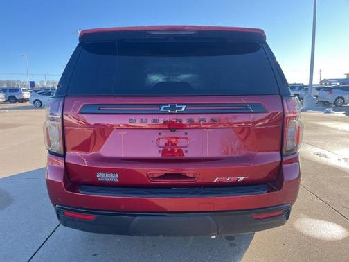 2023 Chevrolet Suburban RST