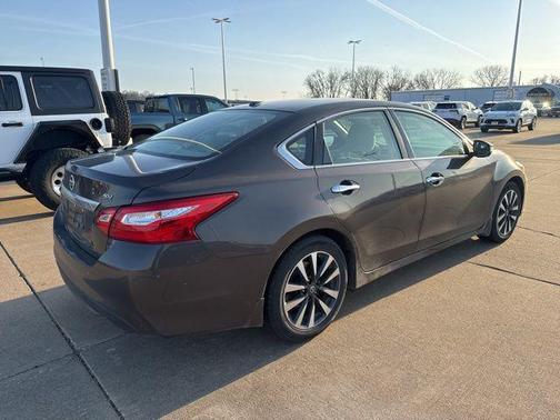 2016 Nissan Altima 2.5 SV