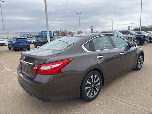 Java Metallic 2016 Nissan Altima 2.5 SV