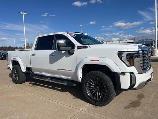 2024 GMC Sierra 2500 Denali