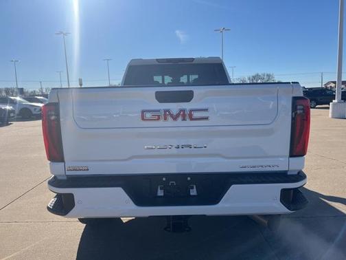 2024 GMC Sierra 2500 Denali