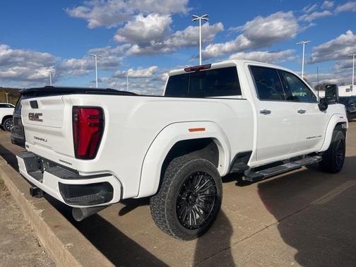2024 GMC Sierra 2500 Denali