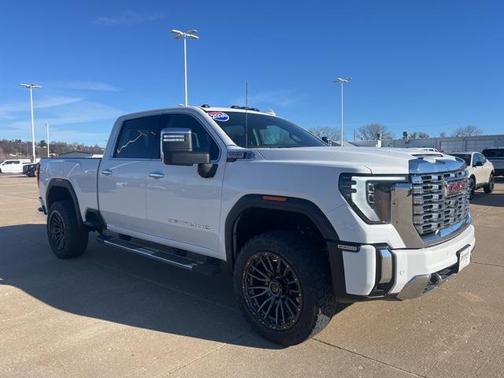 2024 GMC Sierra 2500 Denali