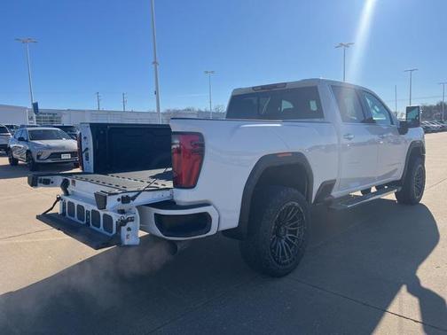 2024 GMC Sierra 2500 Denali
