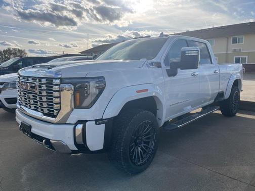 2024 GMC Sierra 2500 Denali