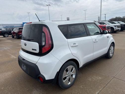 2016 Kia Soul Base