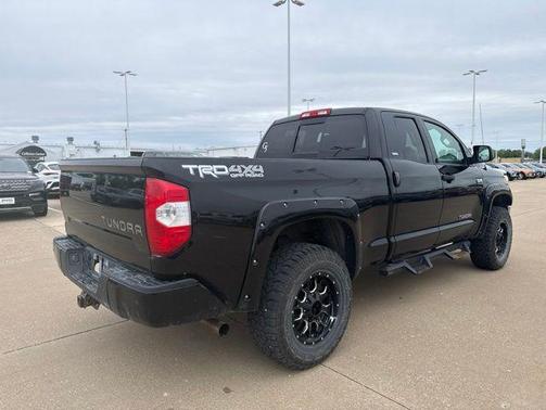 Black 2017 Toyota Tundra SR5