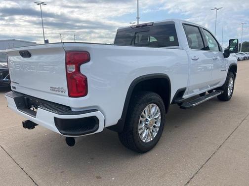 2022 Chevrolet Silverado 2500 High Country