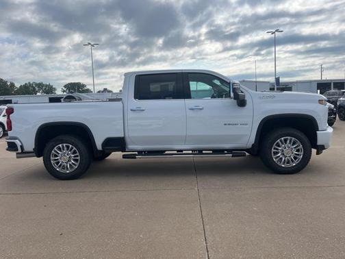 2022 Chevrolet Silverado 2500 High Country