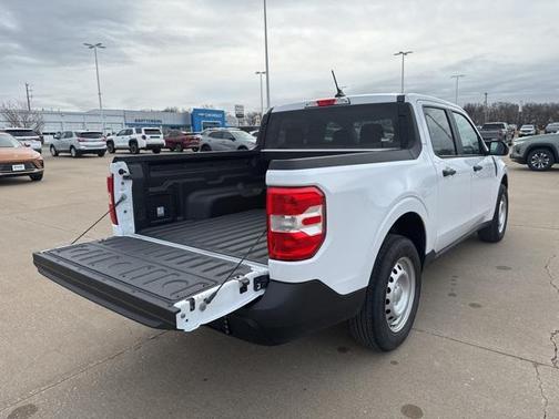 2024 Ford Maverick XL