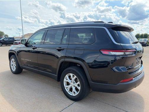 Diamond Black Crystal Pearlcoat 2023 Jeep Grand Cherokee L Limited