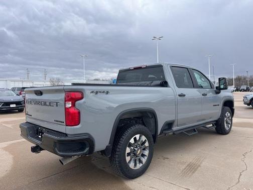 2024 Chevrolet Silverado 2500 Custom