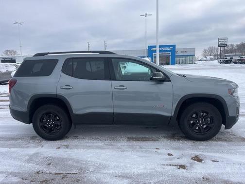 2023 GMC Acadia AWD AT4