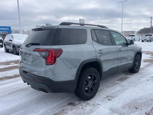 2023 GMC Acadia AWD AT4