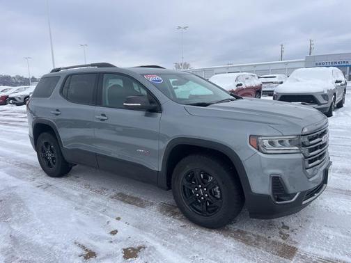 2023 GMC Acadia AWD AT4