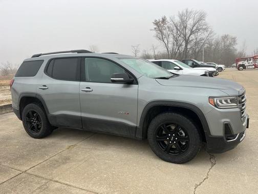 2023 GMC Acadia AWD AT4