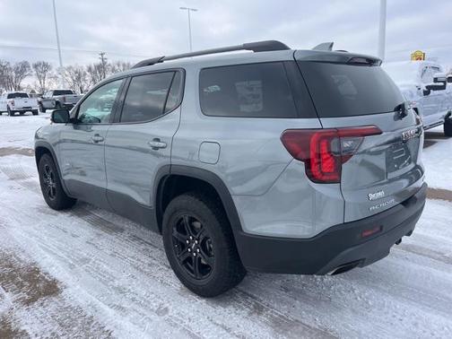 2023 GMC Acadia AWD AT4