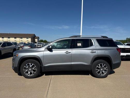 Sterling Metallic 2023 GMC Acadia AWD SLT