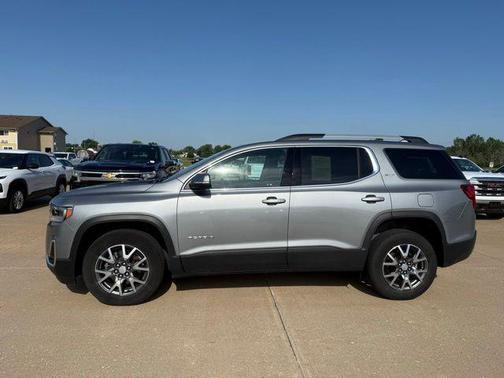 Sterling Metallic 2023 GMC Acadia AWD SLT