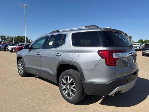 Sterling Metallic 2023 GMC Acadia AWD SLT