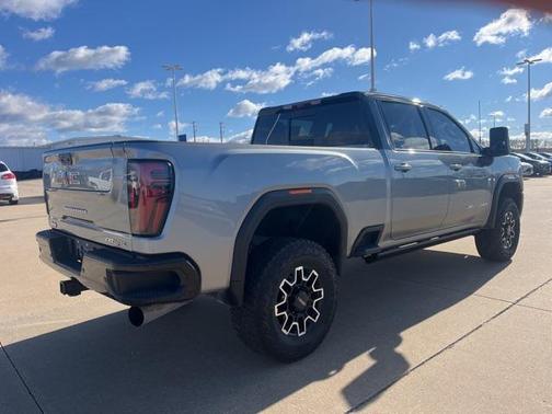 2025 GMC Sierra 2500 AT4