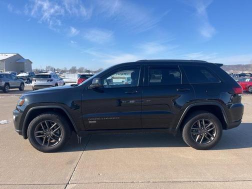 2016 Jeep Grand Cherokee 75th Anniversary
