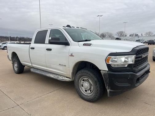 2019 RAM 2500 Tradesman Crew Cab 4x4 8' Box