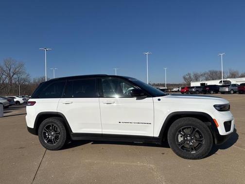 2024 Jeep Grand Cherokee 4xe Trailhawk