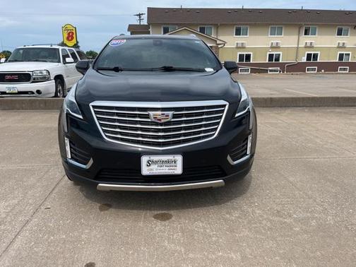 2017 Cadillac XT5 Platinum