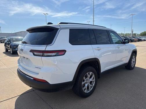 Bright White Clearcoat 2021 Jeep Grand Cherokee L Limited