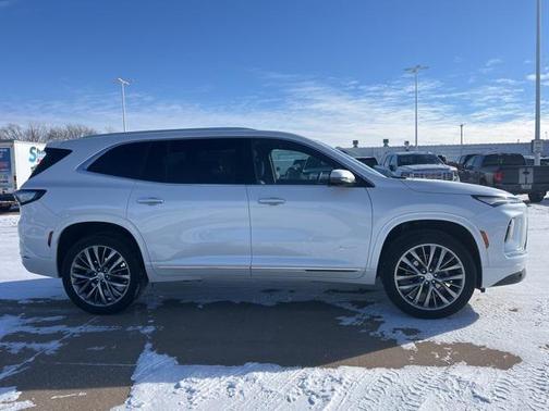 2025 Buick Enclave Avenir FWD