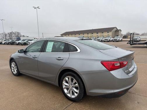 Sterling Gray Metallic 2024 Chevrolet Malibu FWD 1LT