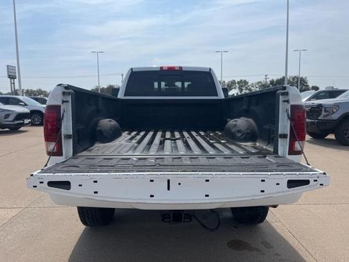 2018 RAM 2500 Laramie Crew Cab 4x4 8' Box
