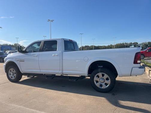 2018 RAM 2500 Laramie Crew Cab 4x4 8' Box