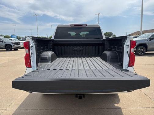 Summit White 2026 Chevrolet Silverado 1500 RST