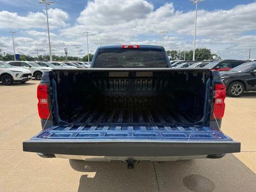 Deep Ocean Blue Metallic 2017 Chevrolet Silverado 1500 1LT