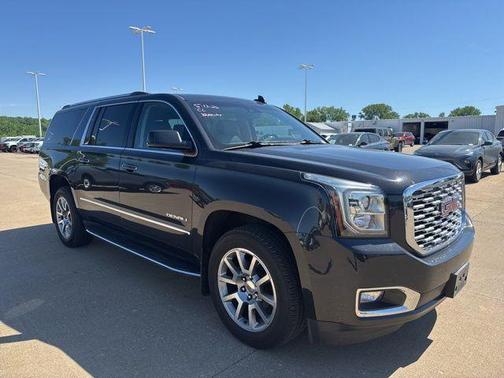 Carbon Black Metallic 2020 GMC Yukon XL Denali
