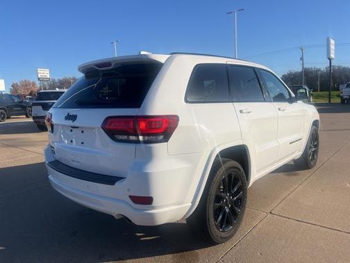 2020 Jeep Grand Cherokee Altitude