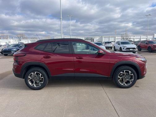 2024 Chevrolet Trax LT