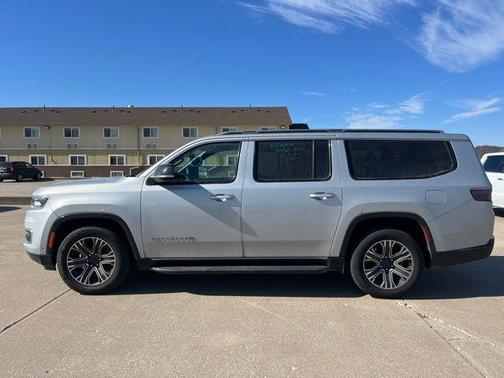 2024 Jeep Wagoneer L Series II 4x4