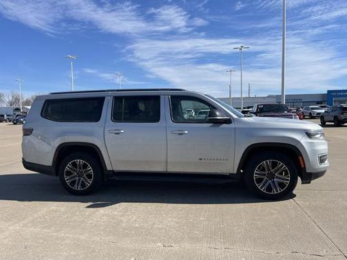 2024 Jeep Wagoneer L Series II 4x4