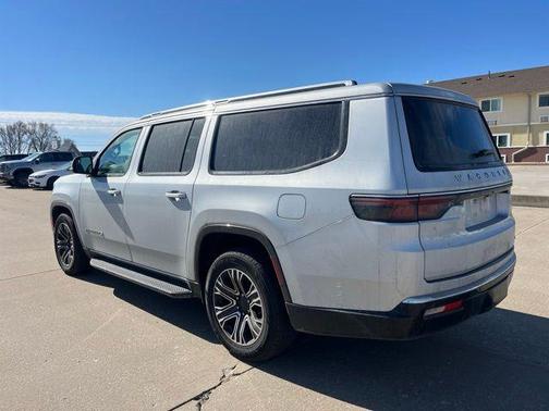 2024 Jeep Wagoneer L Series II 4x4