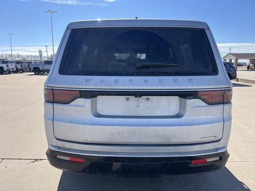 2024 Jeep Wagoneer L Series II 4x4