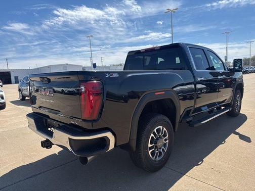 2026 GMC Sierra 2500 SLT