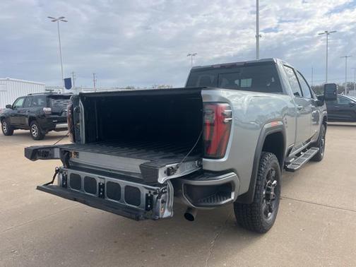 2024 GMC Sierra 2500 AT4