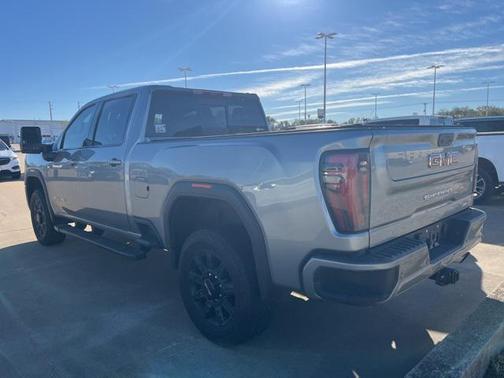 2024 GMC Sierra 2500 AT4